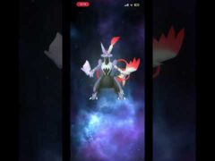 #ゲーム #ポケモンgo 背景色違いキュレムと、レシラムの合体